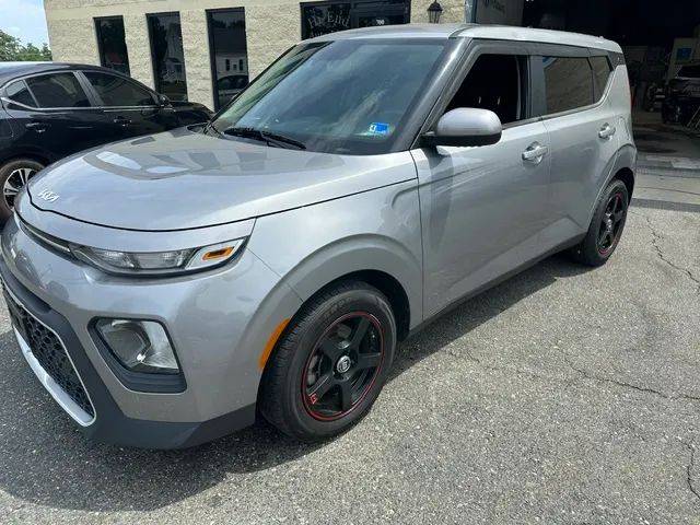 2022 Kia Soul LX FWD photo