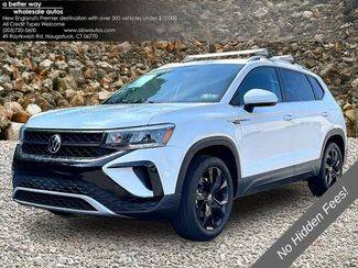2022 Volkswagen Taos SE AWD photo