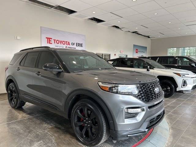 2022 Ford Explorer ST 4WD photo