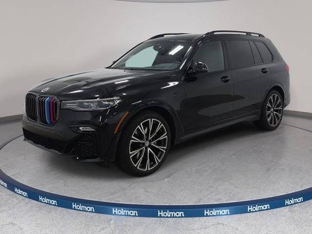 2022 BMW X7 M50i AWD photo