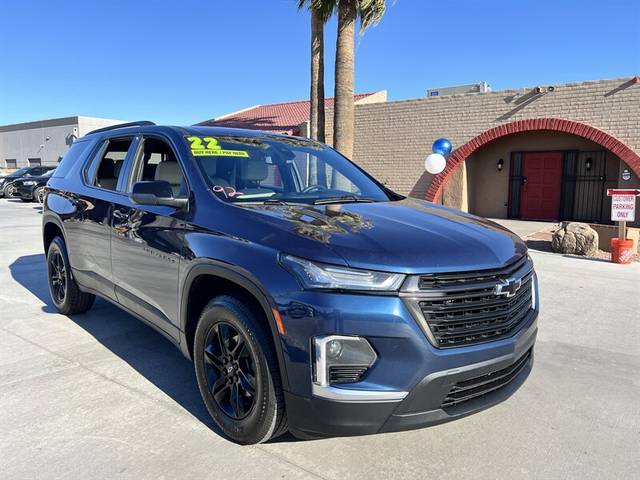 2022 Chevrolet Traverse LS FWD photo