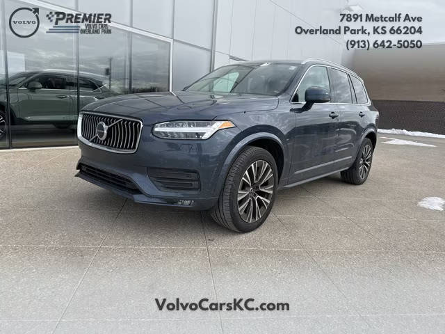 2022 Volvo XC90 Momentum AWD photo