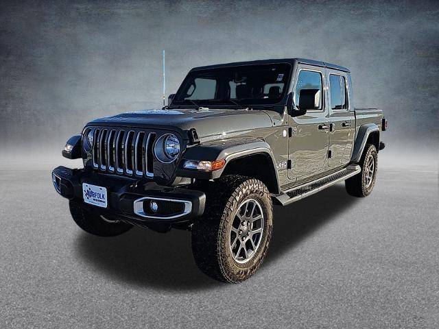 2020 Jeep Gladiator Overland 4WD photo