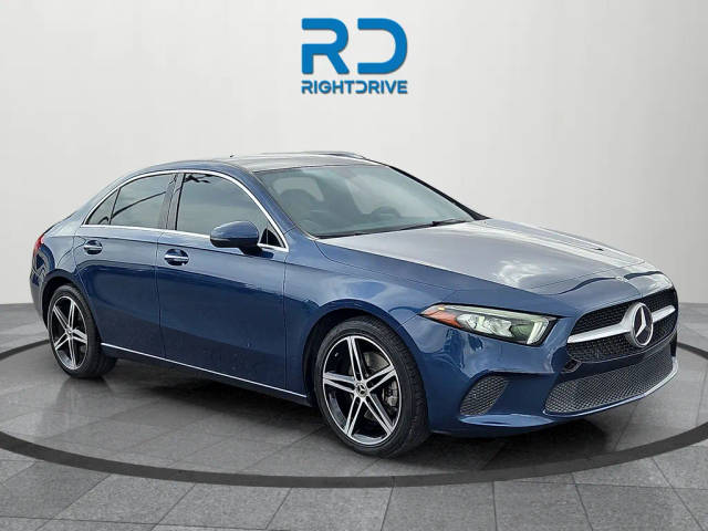 2022 Mercedes-Benz A-Class A 220 FWD photo