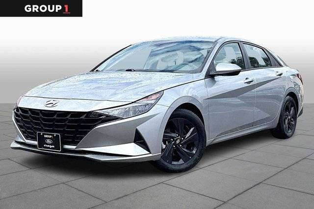 2023 Hyundai Elantra SEL FWD photo