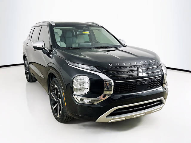 2022 Mitsubishi Outlander SEL FWD photo