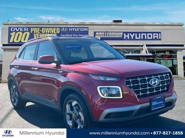2022 Hyundai Venue Limited FWD photo