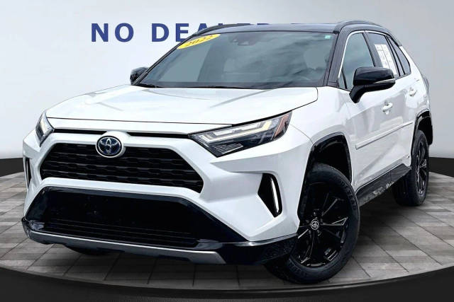 2022 Toyota RAV4 Hybrid XSE AWD photo