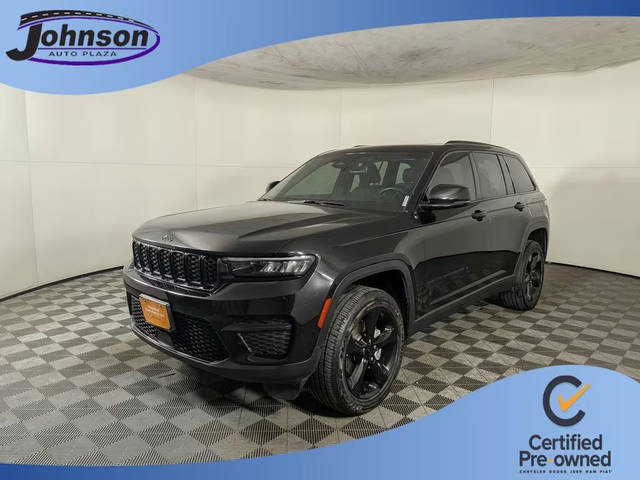 2022 Jeep Grand Cherokee Altitude 4WD photo