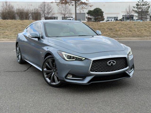 2017 Infiniti Q60  AWD photo