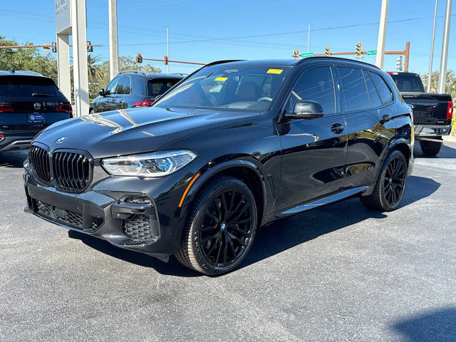 2022 BMW X5 M50i AWD photo