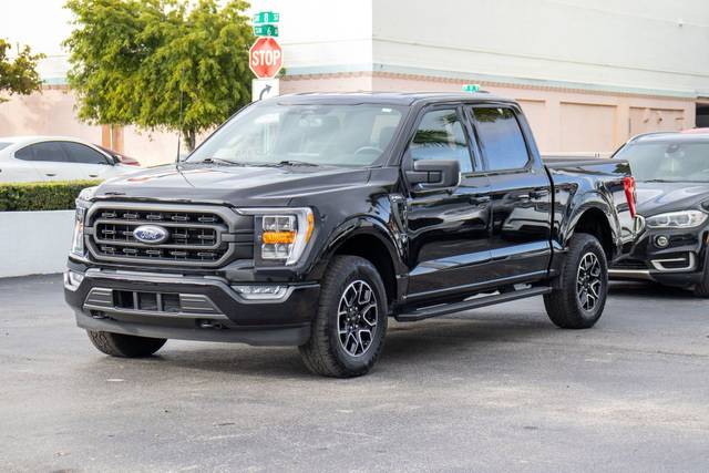 2022 Ford F-150 XLT 4WD photo