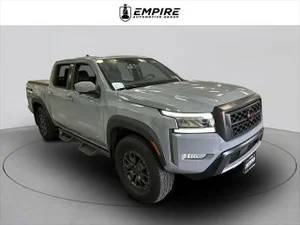 2022 Nissan Frontier PRO-4X 4WD photo