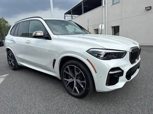 2022 BMW X5 M50i AWD photo