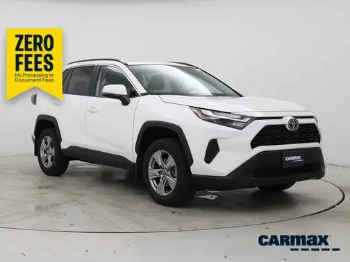 2022 Toyota RAV4 XLE AWD photo