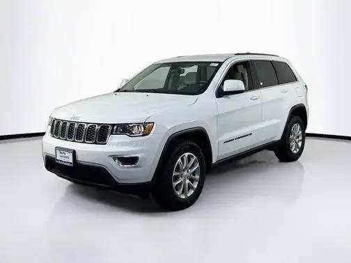 2022 Jeep Grand Cherokee Laredo E 4WD photo