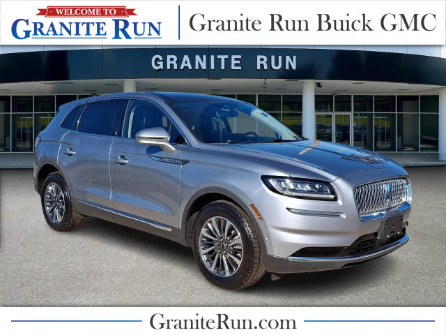 2022 Lincoln Nautilus Reserve AWD photo