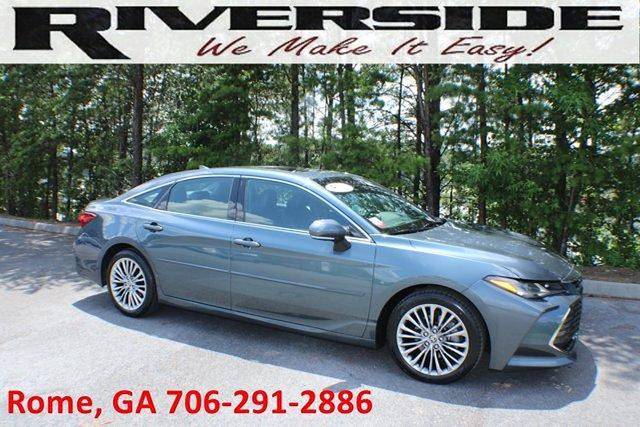 2022 Toyota Avalon Limited FWD photo