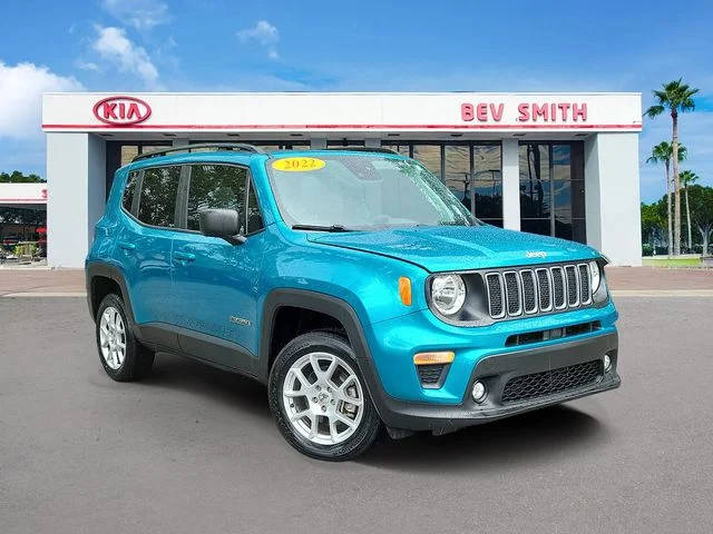 2022 Jeep Renegade Latitude 4WD photo