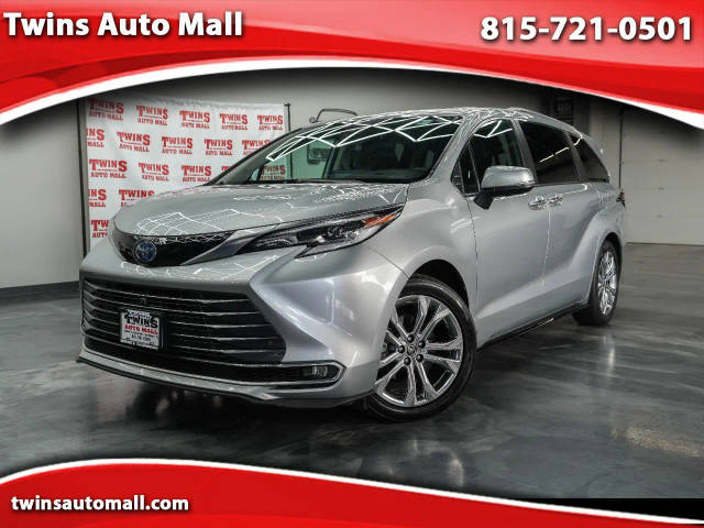 2022 Toyota Sienna Platinum FWD photo