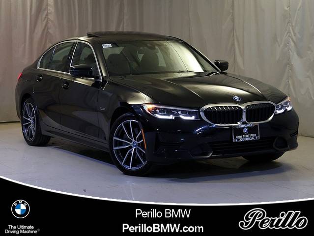 2022 BMW 3 Series 330e xDrive AWD photo