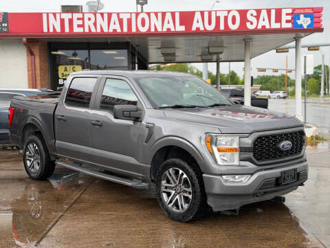 2022 Ford F-150 XL 4WD photo