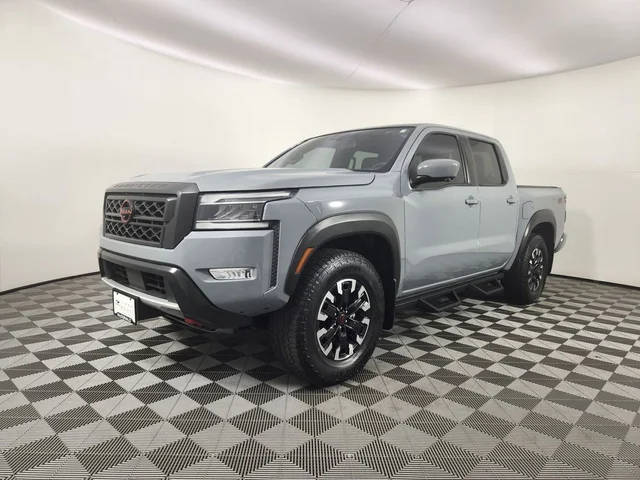 2022 Nissan Frontier PRO-4X 4WD photo