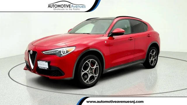 2022 Alfa Romeo Stelvio Ti AWD photo