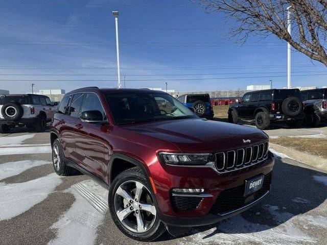 2022 Jeep Grand Cherokee Limited 4WD photo