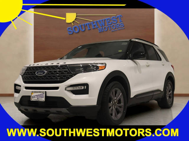 2022 Ford Explorer XLT 4WD photo