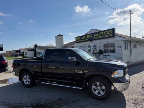 2016 Ram 1500 SLT 4WD photo