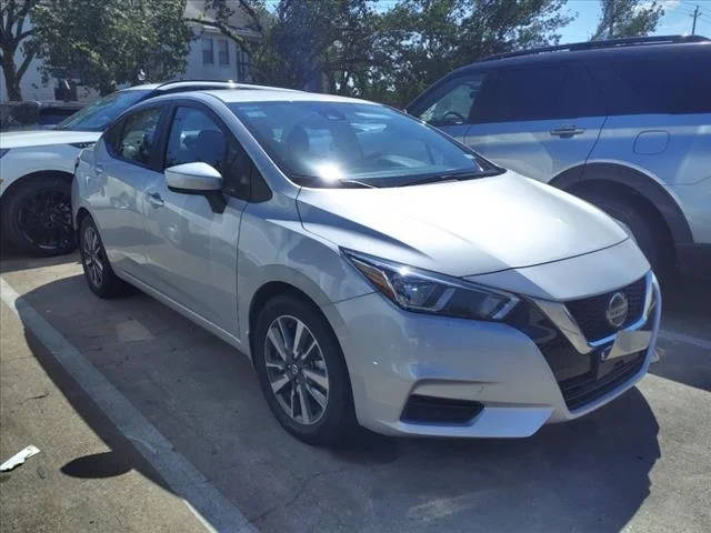 2022 Nissan Versa SV FWD photo