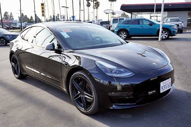 2021 Tesla Model 3 Standard Range Plus RWD photo