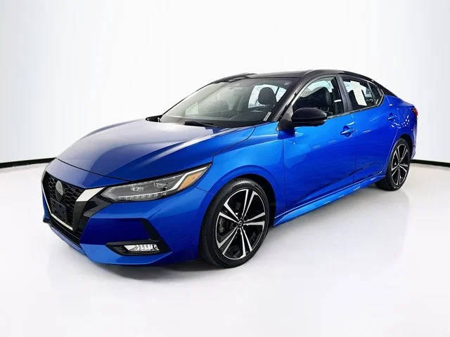 2022 Nissan Sentra SR FWD photo