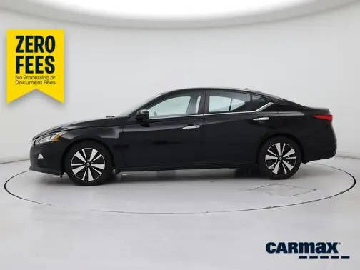 2022 Nissan Altima 2.5 SV FWD photo