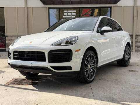 2022 Porsche Cayenne Coupe  AWD photo