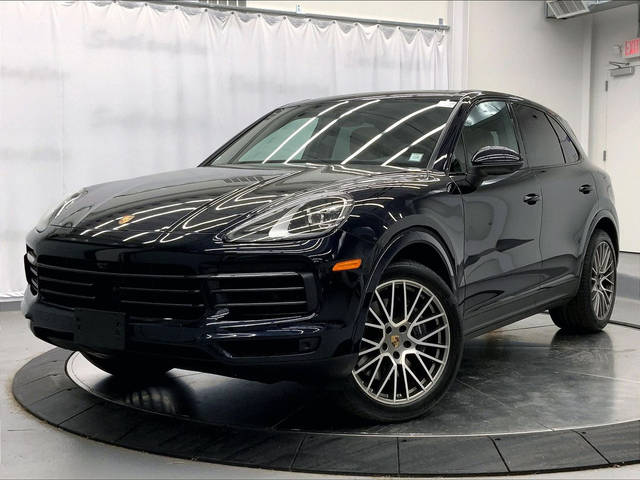 2023 Porsche Cayenne Platinum Edition AWD photo