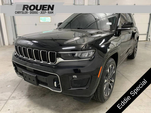 2022 Jeep Grand Cherokee Overland 4WD photo