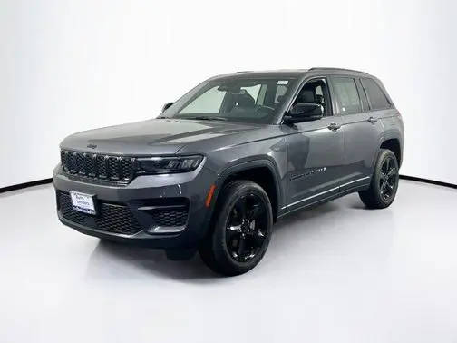 2022 Jeep Grand Cherokee Altitude 4WD photo