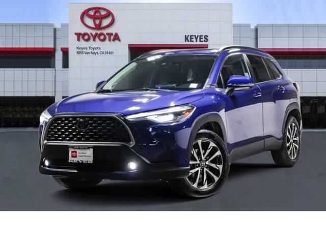 2022 Toyota Corolla Cross XLE FWD photo