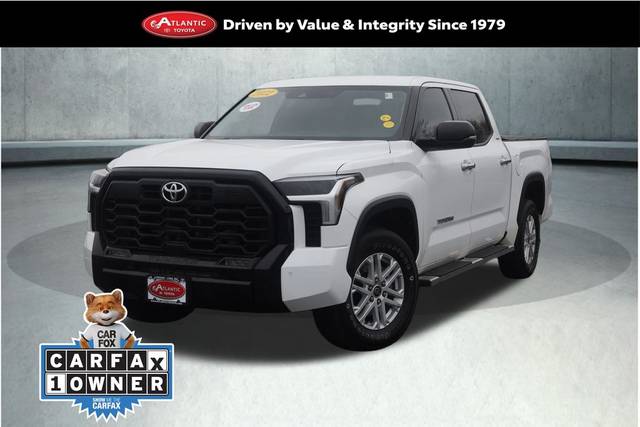 2022 Toyota Tundra SR5 4WD photo