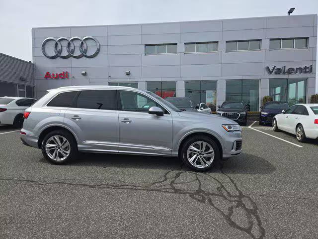 2022 Audi Q7 Premium Plus AWD photo