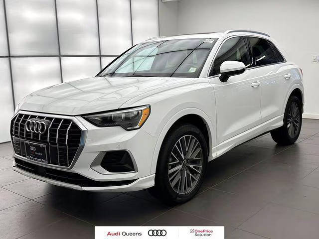 2022 Audi Q3 Premium AWD photo