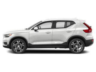 2022 Volvo XC40 Momentum AWD photo