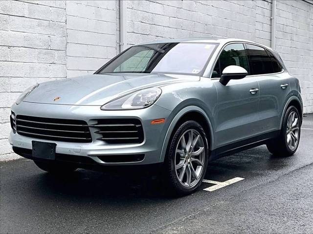 2022 Porsche Cayenne  AWD photo