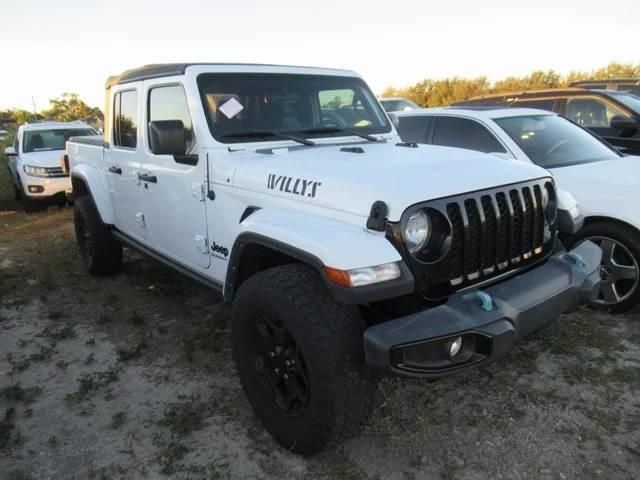 2022 Jeep Gladiator Willys Sport 4WD photo