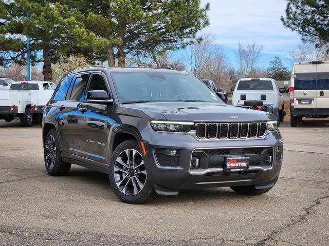 2022 Jeep Grand Cherokee Overland 4WD photo