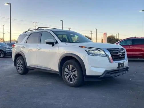 2022 Nissan Pathfinder SV FWD photo