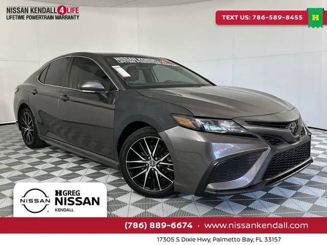 2022 Toyota Camry SE FWD photo