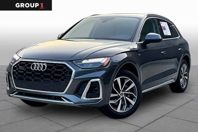 2022 Audi Q5 S line Premium AWD photo